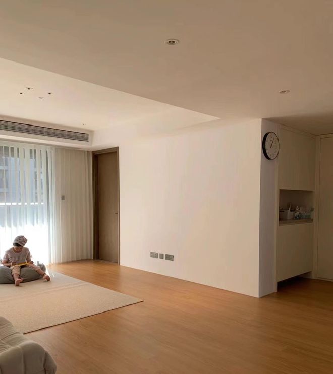 家务化装修走红全屋空无一物太干净了j9九游会登录浙江一80后阿姨因去(图13)